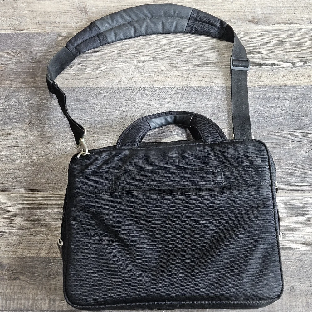 Brenthaven Prostye II-XF Laptop Shoulder Bag/X-Ray Friendly